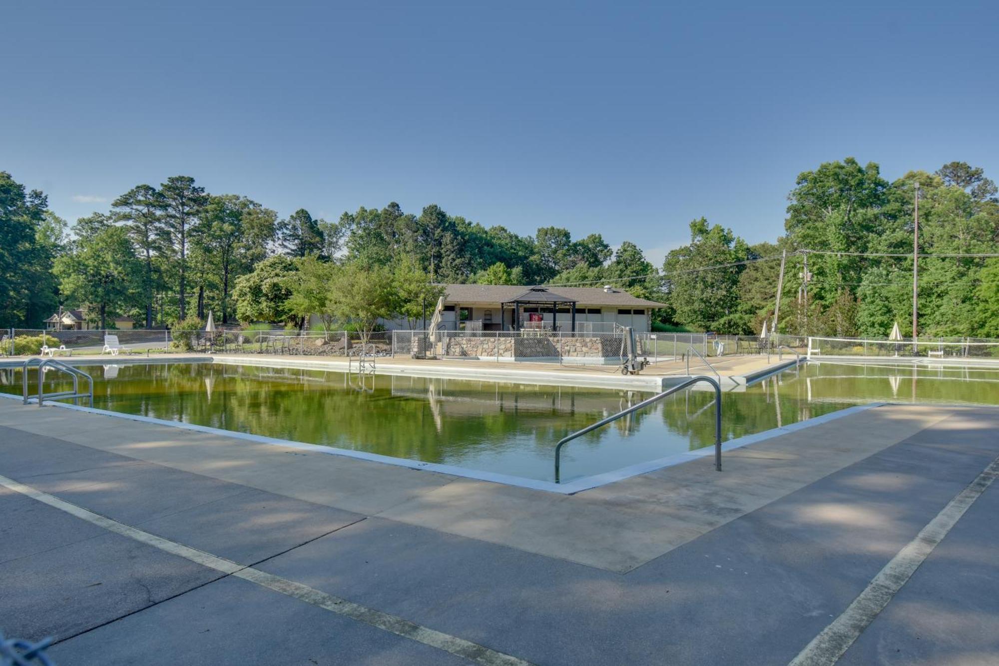 Lakefront Retreat With Deck, Dock And Resort Amenities Hot Springs Buitenkant foto