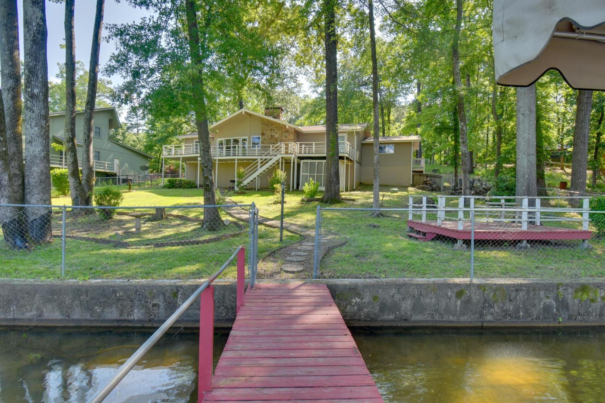 Lakefront Retreat With Deck, Dock And Resort Amenities Hot Springs Buitenkant foto
