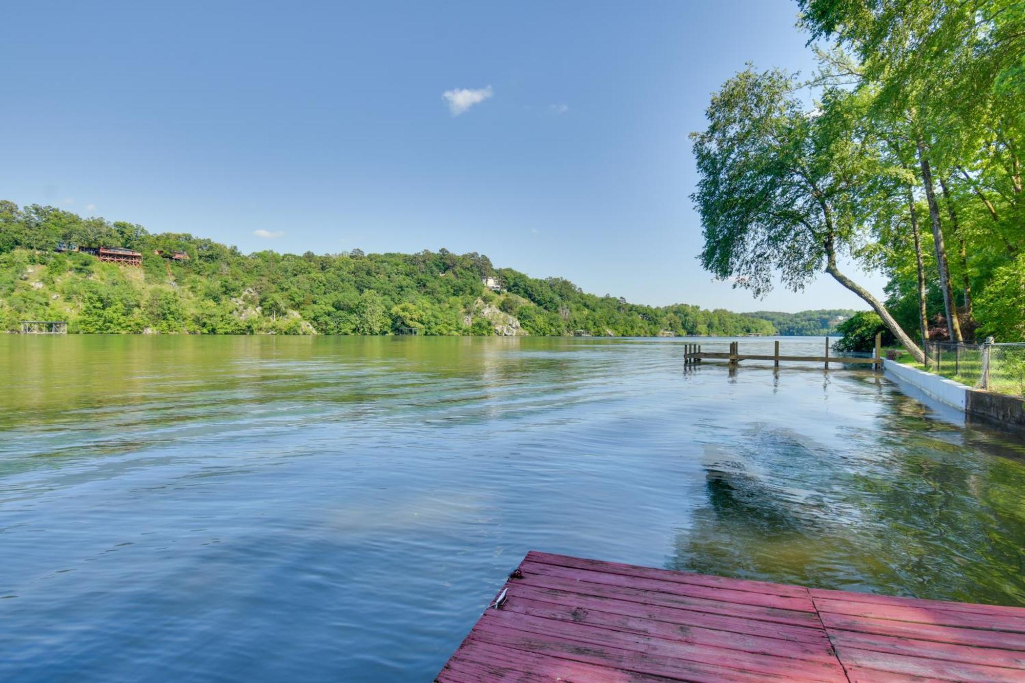 Lakefront Retreat With Deck, Dock And Resort Amenities Hot Springs Buitenkant foto